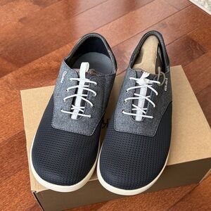 OluKai Nohea Moku. US Men’s 10. Dark Shadow